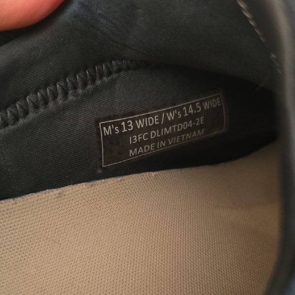 Kizik Blue Sneakers Mens size 13W or Womens 14.5W - Picture 3 of 3